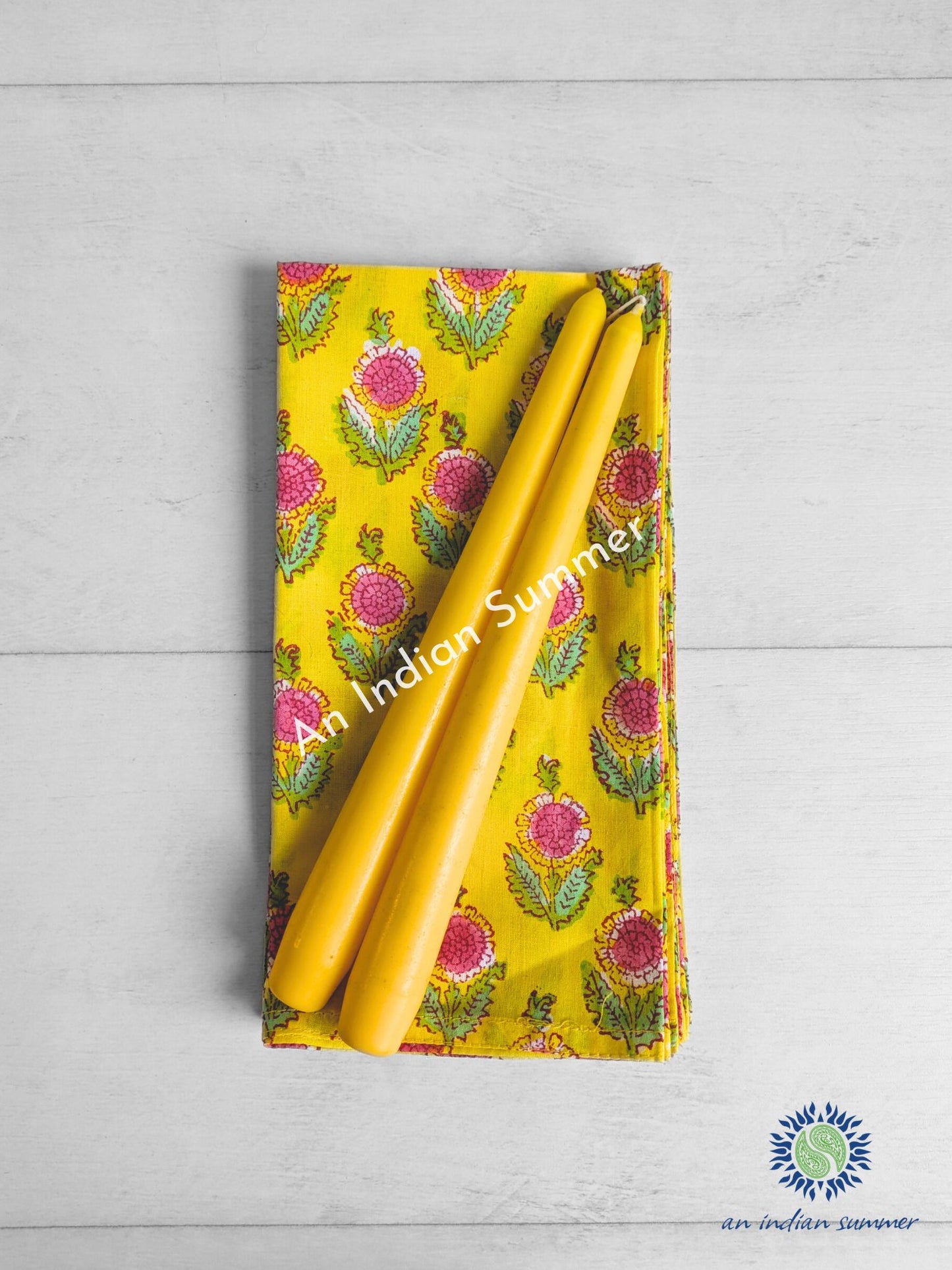 Napkins & Candles Gift Set - Daisy Yellow