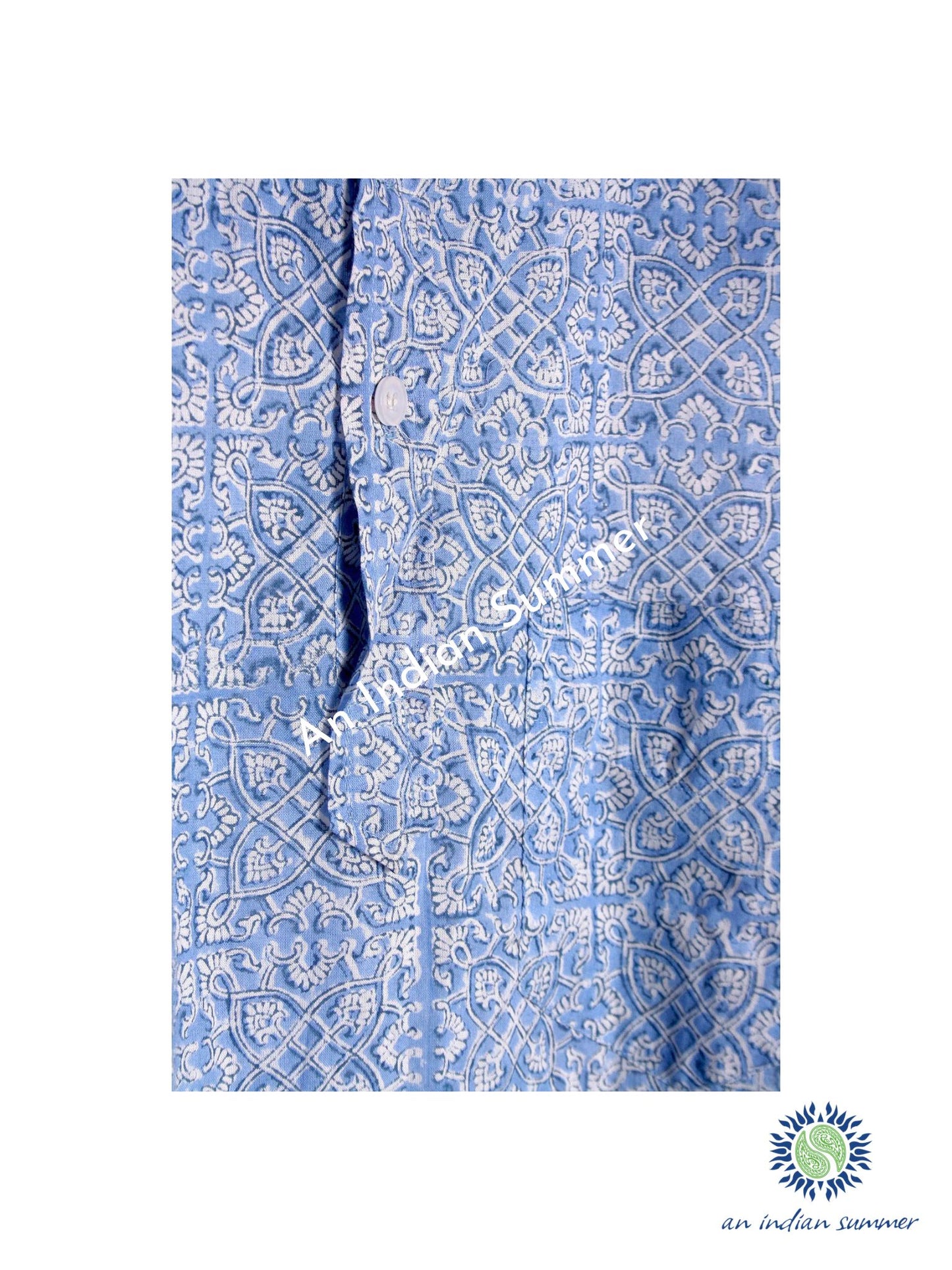 Kurzärmliges Hemd mit Kachelblock-Print – Blau und Weiß