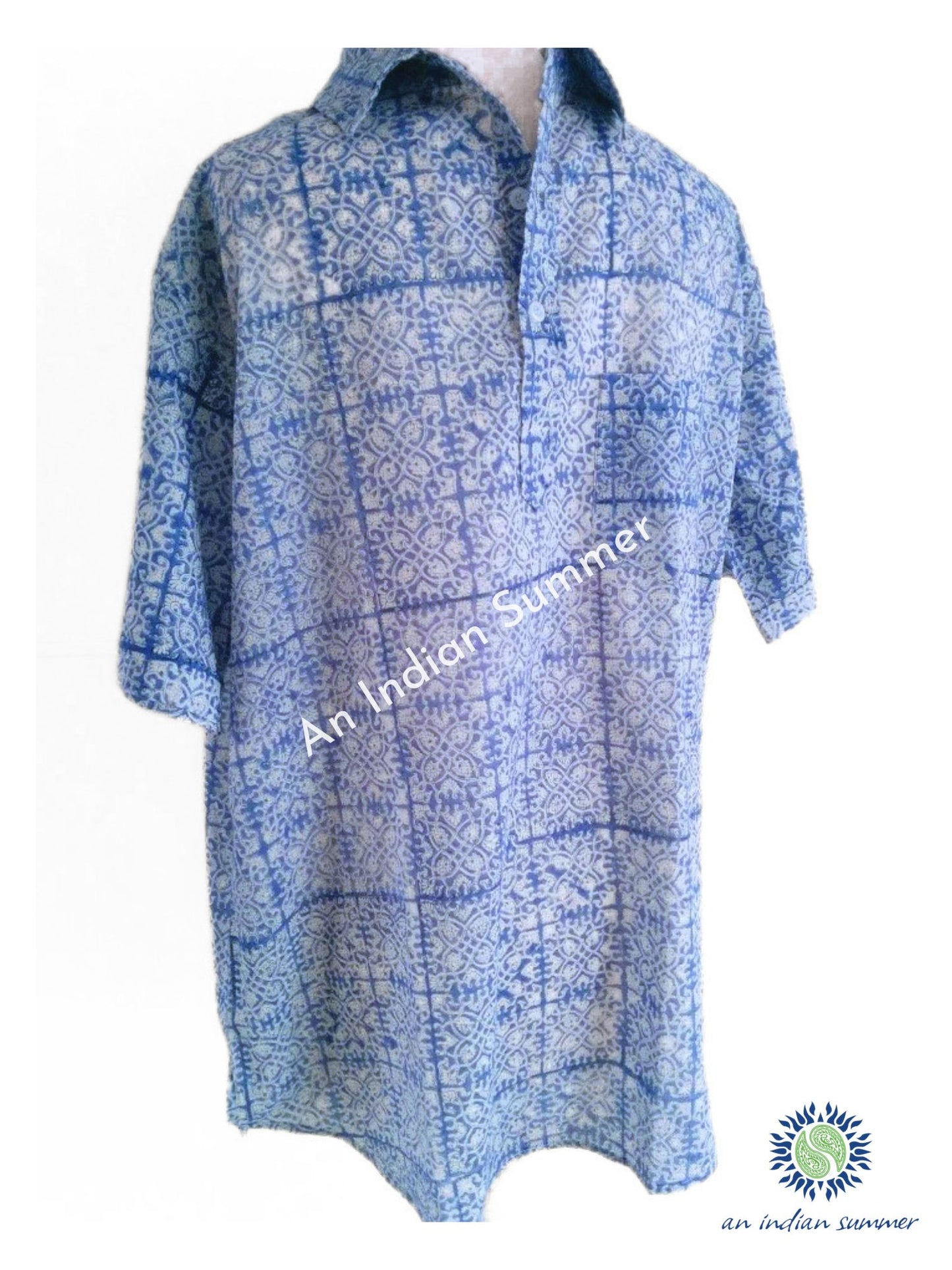 Kurzärmliges Hemd mit Kachelblock-Print – Blau und Weiß