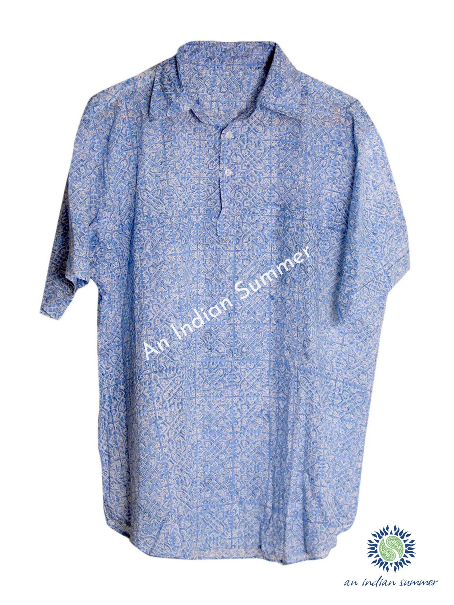 Kurzärmliges Hemd mit Kachelblock-Print – Blau und Weiß