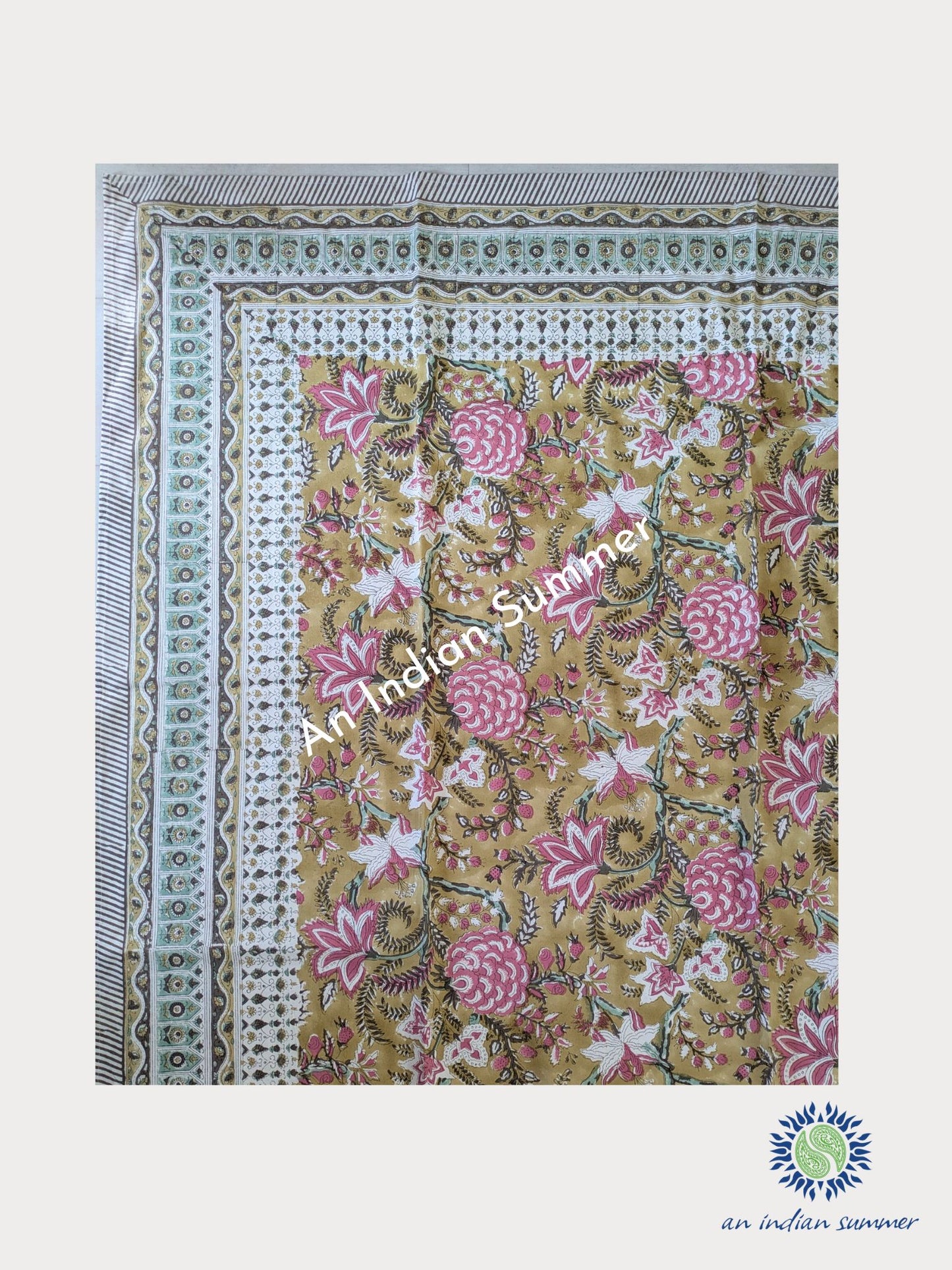 Tablecloth Cottage Garden Hazel