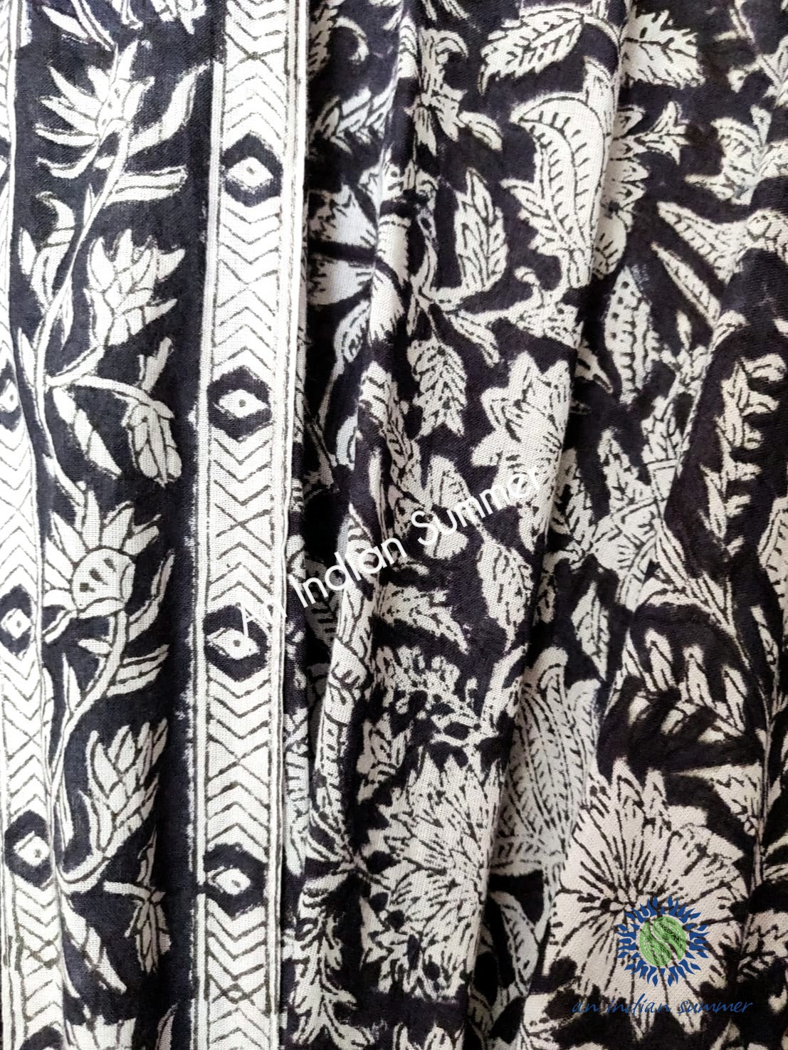Lange Kimono-Robe – Blumenblockdruck – Wiese – erhältlich in 2 Farben