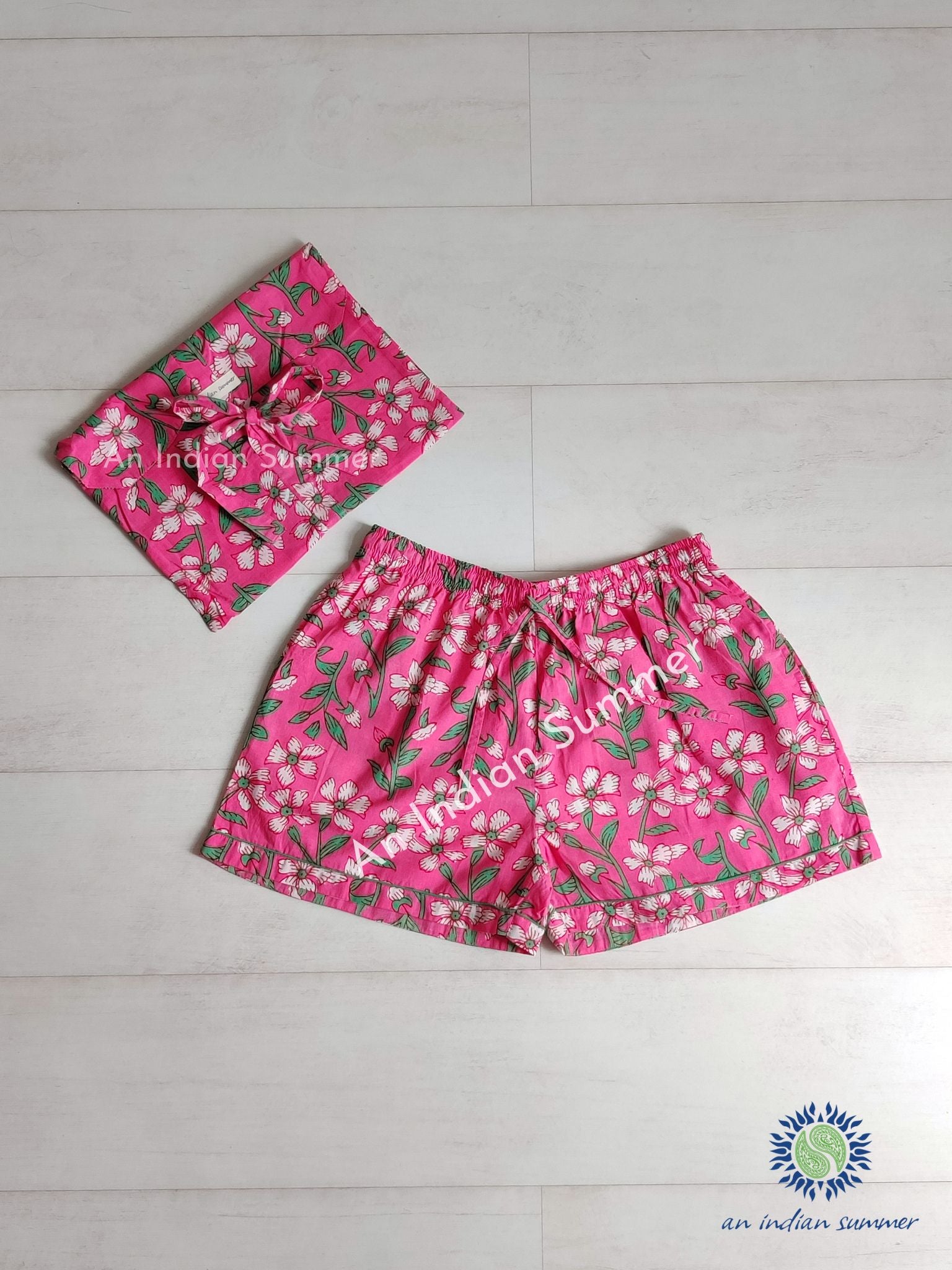 Shorts Aster | Fuchsia | Hand Printed Cotton Voile | An Indian Summer | Authentic Timeless Seasonless Sustainable Ethical Artisan Conscious Responsible Clothing