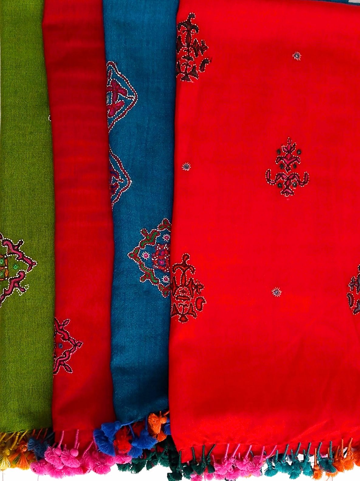Hand Embroidered Stoles - An Indian Summer