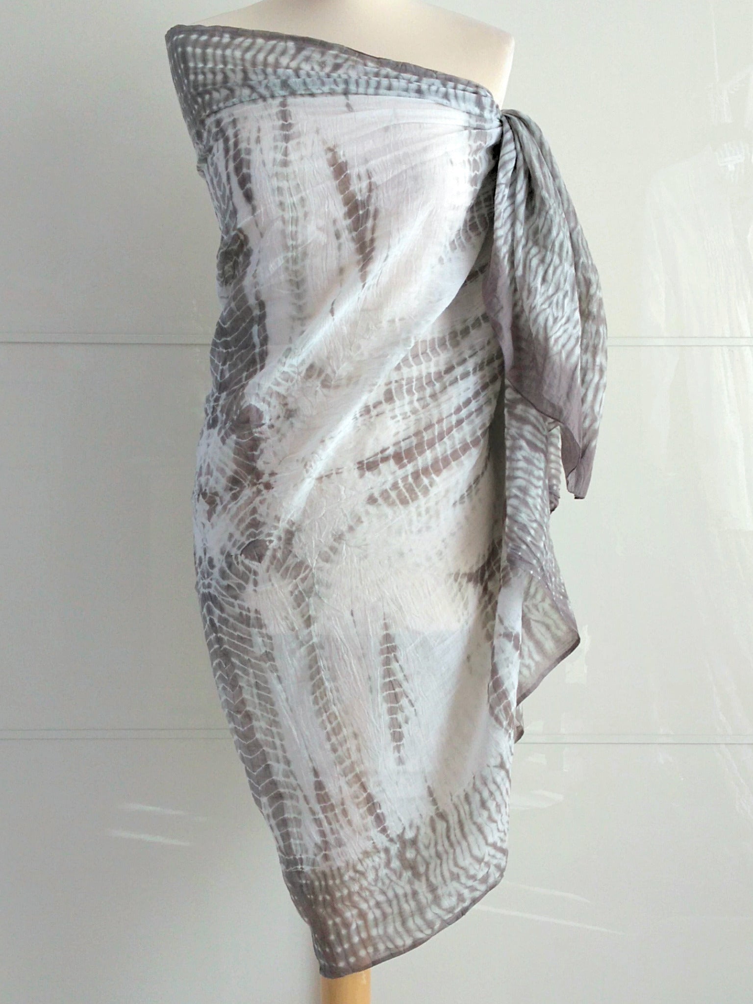 Shibori Sarong - Grey & White - An Indian Summer